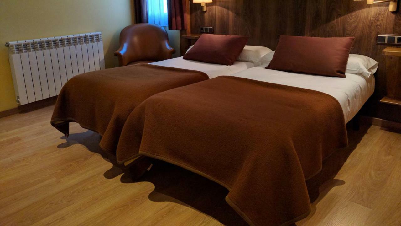 Hostal Talabart Les Eksteriør bilde